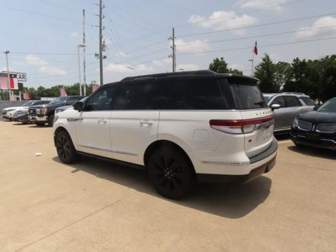 Used 2023 Lincoln Navigator Black Label AWD/4WD image 15