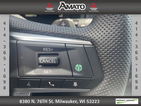 New 2025 Mitsubishi Outlander SE image 31