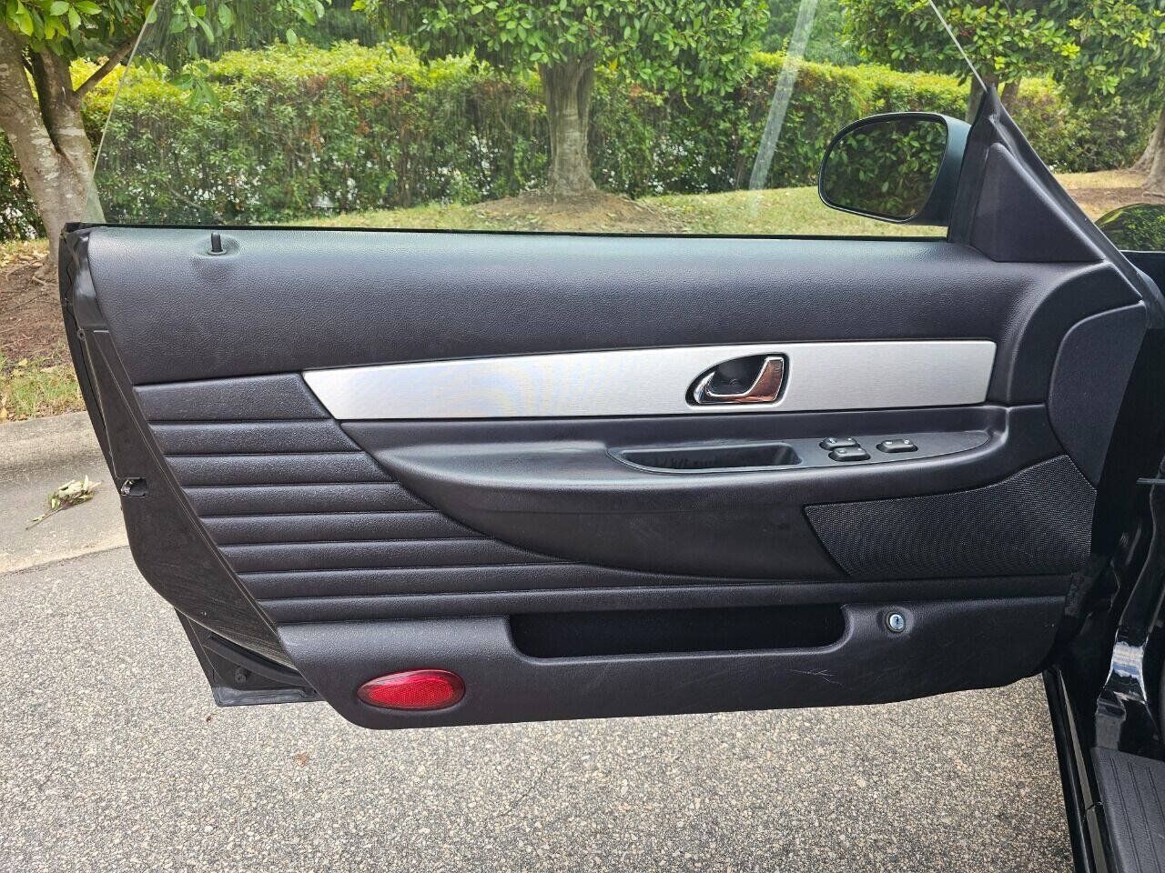 Used 2003 Ford Thunderbird RWD image 9