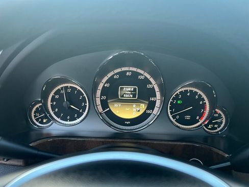 Used 2012 Mercedes-Benz E 350 4MATIC Sedan image 18
