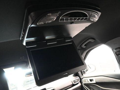 Used 2023 Ford Explorer ST AWD/4WD image 42