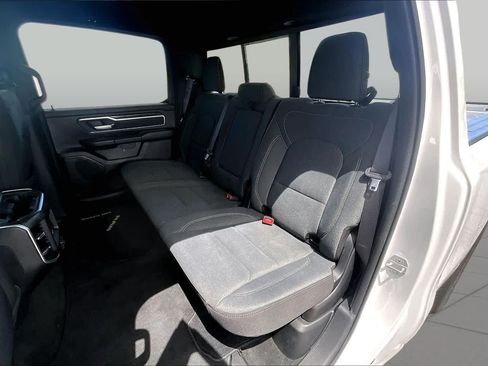 Used 2022 RAM 1500 Big Horn AWD/4WD image 19
