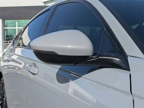 Used 2025 Honda Accord Touring image 12