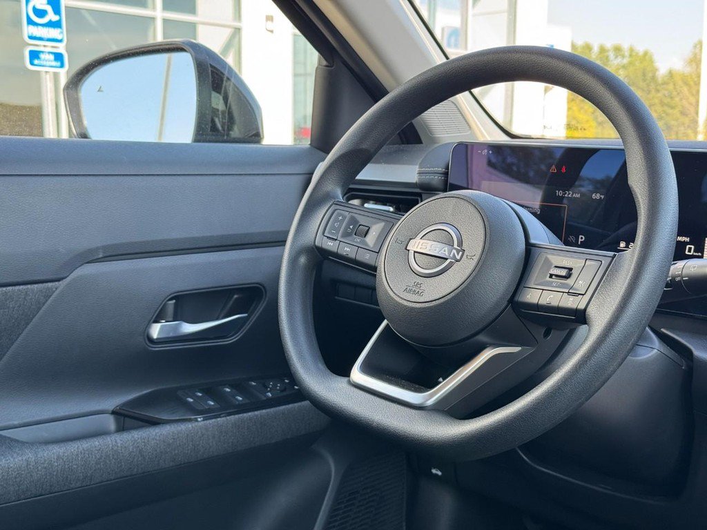 Used 2026 Nissan Kicks SV w/ Cold Weather Package FWD image 14