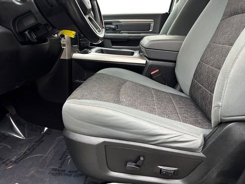 Used 2018 RAM 2500 Lone Star image 30