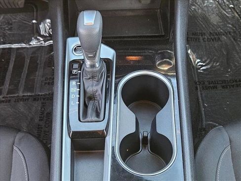 Used 2024 Nissan Altima 2.5 SV image 12