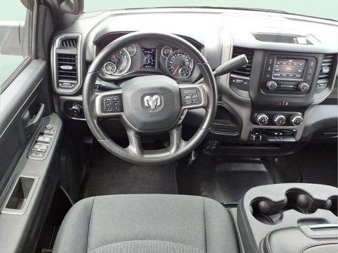 Used 2022 RAM 3500 Tradesman RWD image 17