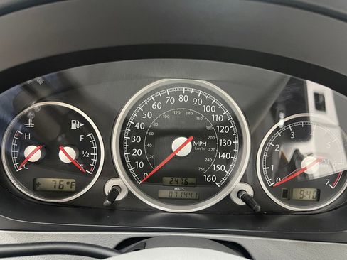 Used 2005 Chrysler Crossfire Limited image 25