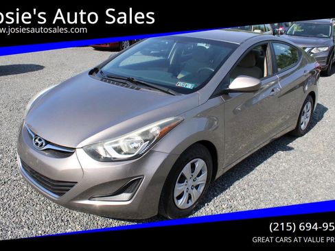 Used 2016 Hyundai Elantra SE FWD image 1