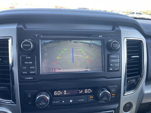 Used 2017 Nissan Titan PRO-4X AWD/4WD image 14
