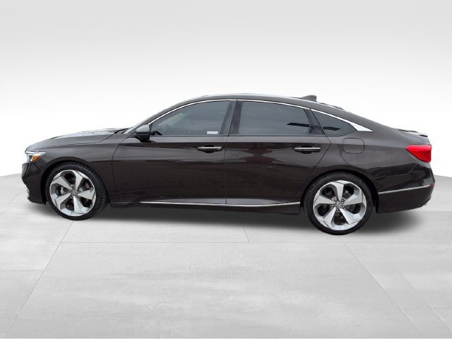 Used 2018 Honda Accord Touring image 4