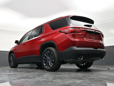 Used 2022 Chevrolet Traverse RS FWD image 24