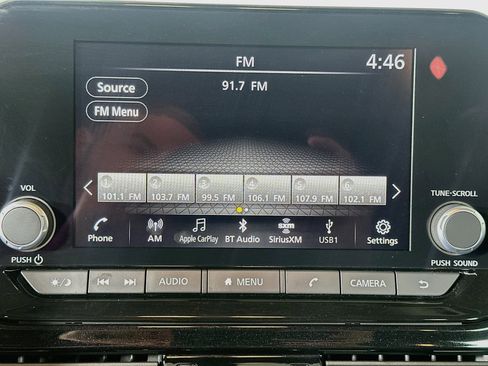 Used 2025 Nissan Pathfinder SV FWD image 21