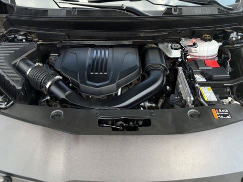 Used 2025 Buick Enclave Preferred AWD/4WD image 27