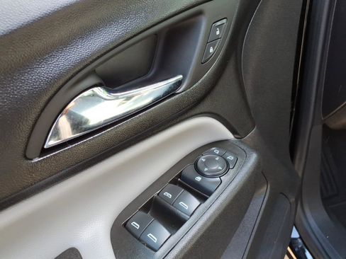 Certified 2024 Chevrolet Equinox LS w/ LS Convenience Package AWD/4WD image 15