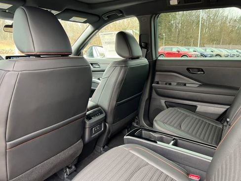 New 2026 Nissan Pathfinder Rock Creek image 35