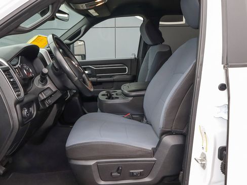 Used 2024 RAM 2500 Big Horn image 7