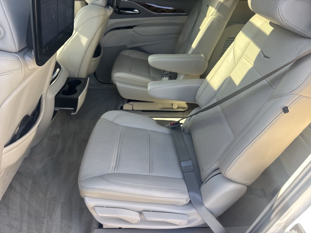 Used 2021 Cadillac Escalade ESV Sport Platinum AWD/4WD image 21