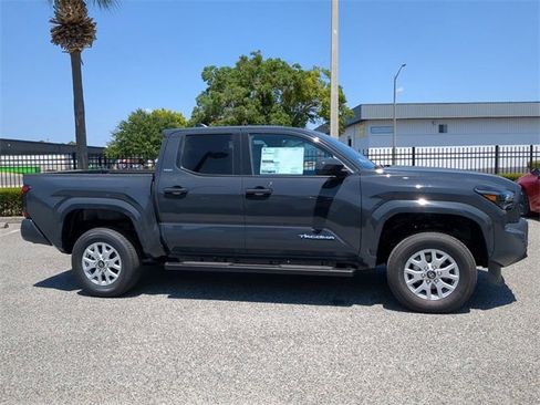 New 2026 Toyota Tacoma SR5 image 3