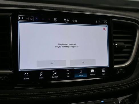 New 2027 Chrysler Pacifica Select FWD image 22