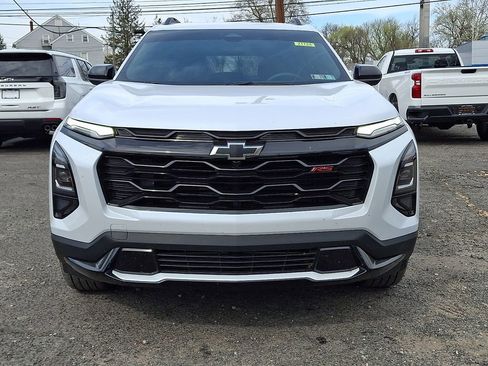 Used 2026 Chevrolet Equinox RS image 2