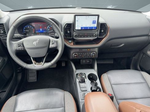 Used 2021 Ford Bronco Sport Outer Banks image 14