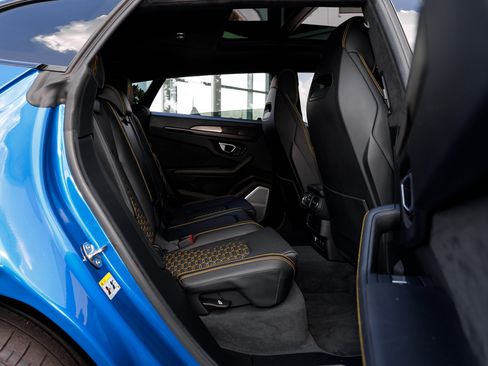 Used 2022 Lamborghini Urus image 33