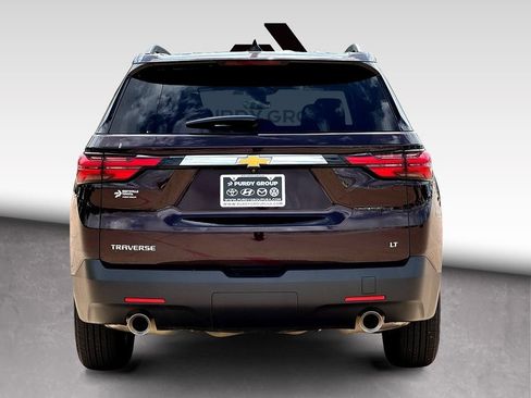 Used 2023 Chevrolet Traverse LT FWD image 7