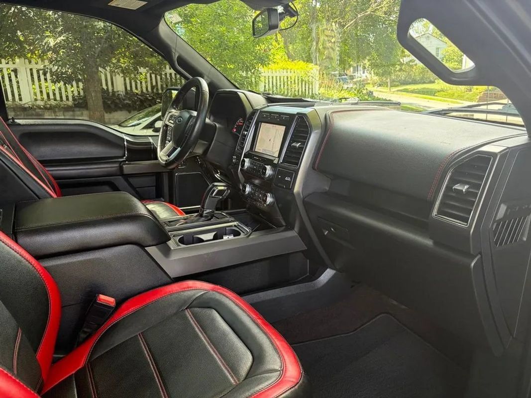 Used 2020 Ford F150 Lariat w/ Equipment Group 502A Luxury AWD/4WD image 30