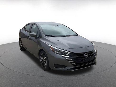 Used 2025 Nissan Versa SV FWD image 3