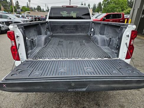 Used 2025 Chevrolet Silverado 2500 LT w/ Convenience Package AWD/4WD image 15