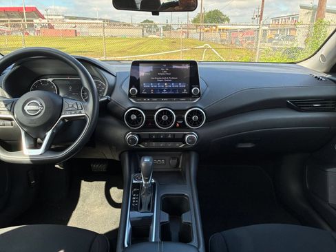 Used 2024 Nissan Sentra SV FWD image 14