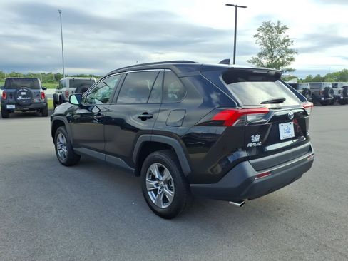Used 2024 Toyota RAV4 XLE AWD/4WD image 5