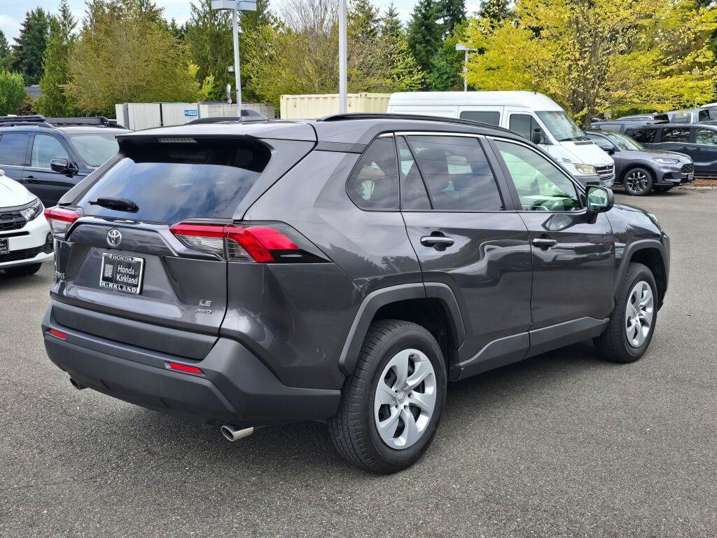 Used 2019 Toyota RAV4 LE w/ Carpet Mat Package AWD/4WD image 7