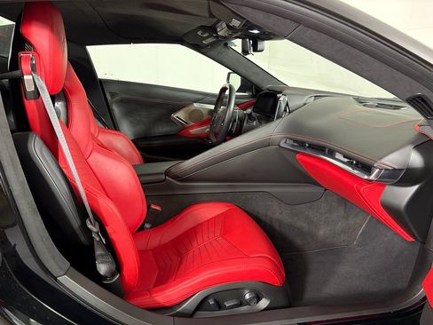 Used 2023 Chevrolet Corvette Stingray Premium Conv w/ Z51 Performance Package RWD image 18