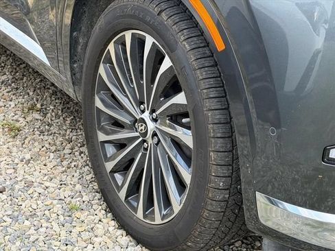Used 2023 Hyundai Palisade Calligraphy w/ Cargo Package AWD/4WD image 9