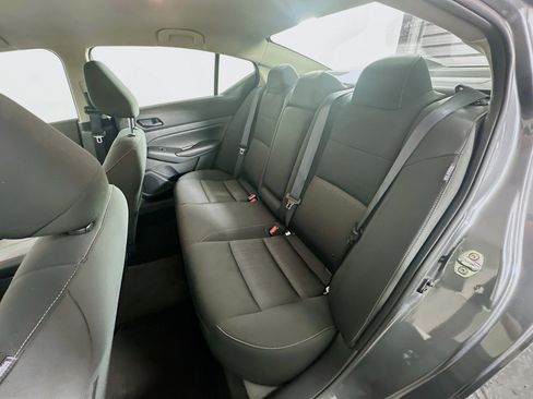 Used 2025 Nissan Altima 2.5 SV image 25