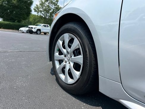 Used 2024 Toyota Corolla LE FWD image 11