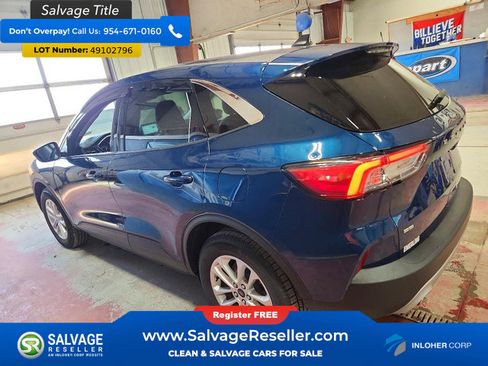 Used 2020 Ford Escape SE image 3
