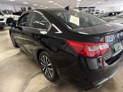 Used 2019 Subaru Legacy 2.5i Premium AWD/4WD image 4