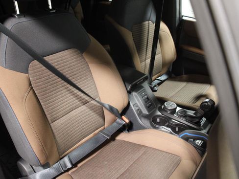 Used 2022 Ford Bronco Outer Banks image 19