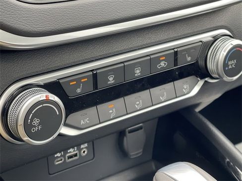 Certified 2022 Nissan Altima 2.5 SV w/ SV Premium Package image 18