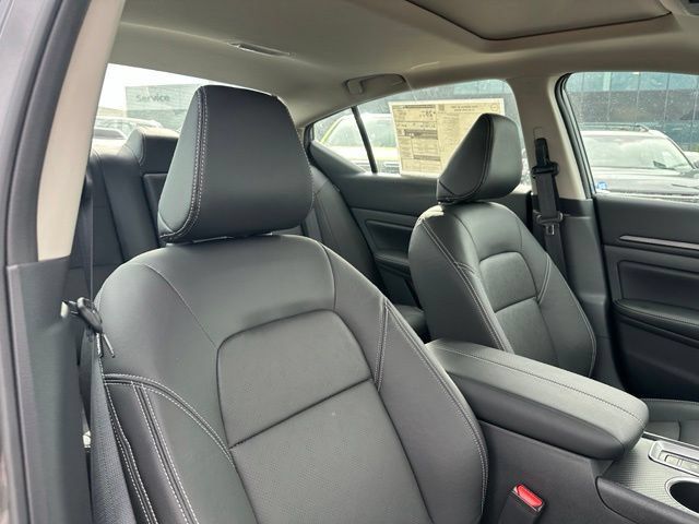 New 2026 Nissan Altima 2.5 SV w/ SV Premium Package AWD/4WD image 16