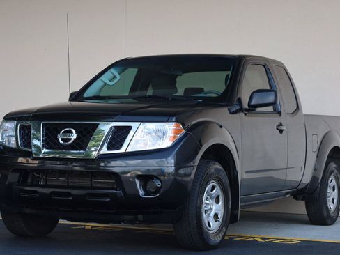 Used 2019 Nissan Frontier S RWD image 5