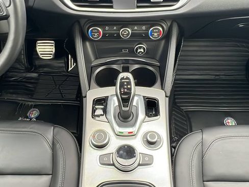 Used 2024 Alfa Romeo Stelvio Ti w/ Active Assist Plus Package AWD/4WD image 15