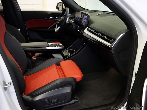 Certified 2025 BMW X1 xDrive28i w/ Premium Package image 35