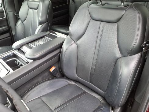 Used 2022 Jeep Wagoneer Series I w/ Premium Group I AWD/4WD image 19