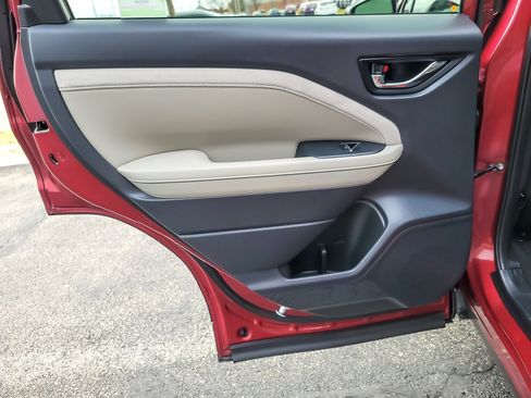 Certified 2025 Subaru Forester Limited w/ Popular Package #1 image 18