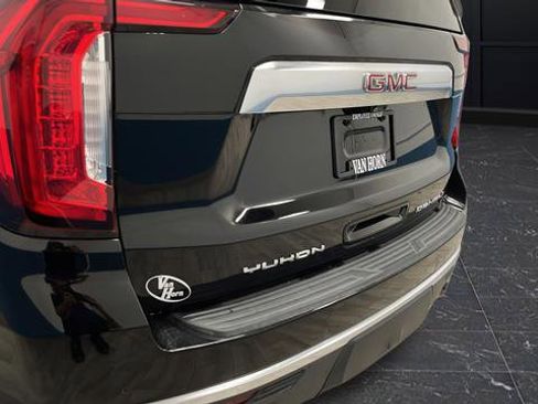 Used 2021 GMC Yukon XL Denali w/ Denali Premium Package AWD/4WD image 43