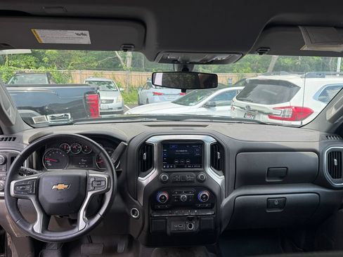 Used 2022 Chevrolet Silverado 1500 LT w/ Bed Protection Package AWD/4WD image 13